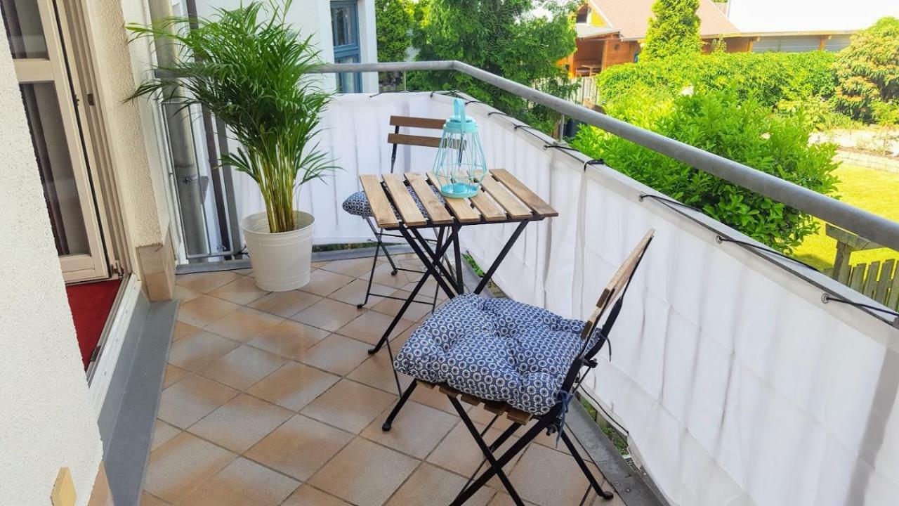 Ferienwohnung Achtern Diek, Inklusive Strandkorb Und Stellplatz Rostock Exteriör bild