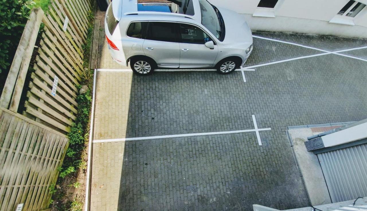 Ferienwohnung Achtern Diek, Inklusive Strandkorb Und Stellplatz Rostock Exteriör bild